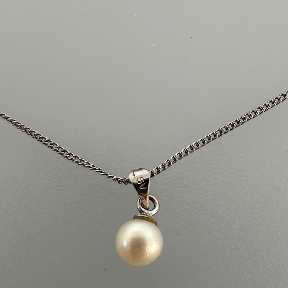 Vintage Silver freshwater Pearl Pendant Necklace - Picture 5 of 7